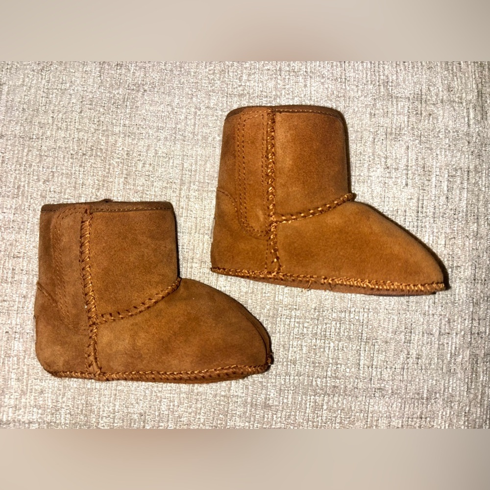 UGG Baby Classic Boots Brown Suede Sheep Lined Soft Sole Infant Newborn 02 03